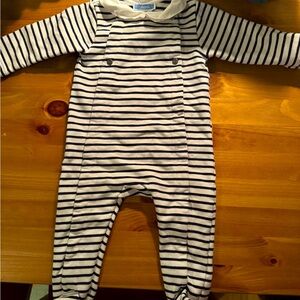 Footie like new from Paris